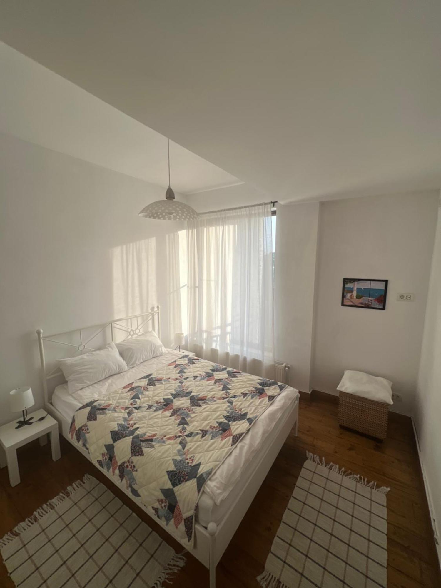 Lovely Apartment In Villa In Bucareste Exterior foto